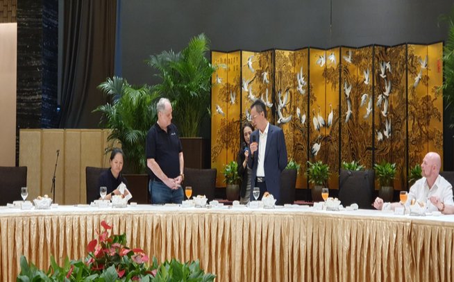 vor dem Mittagessen in Nanjing