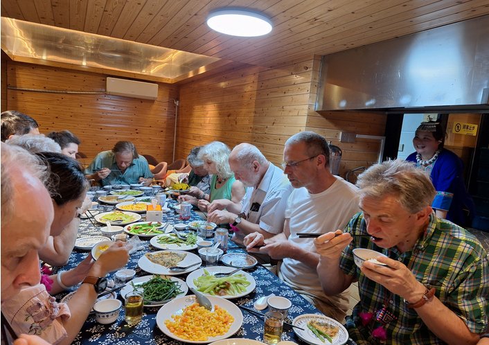 Abendessen in der Hotelanlage