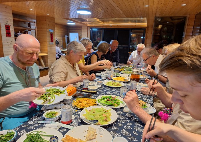 Abendessen in der Hotelanlage
