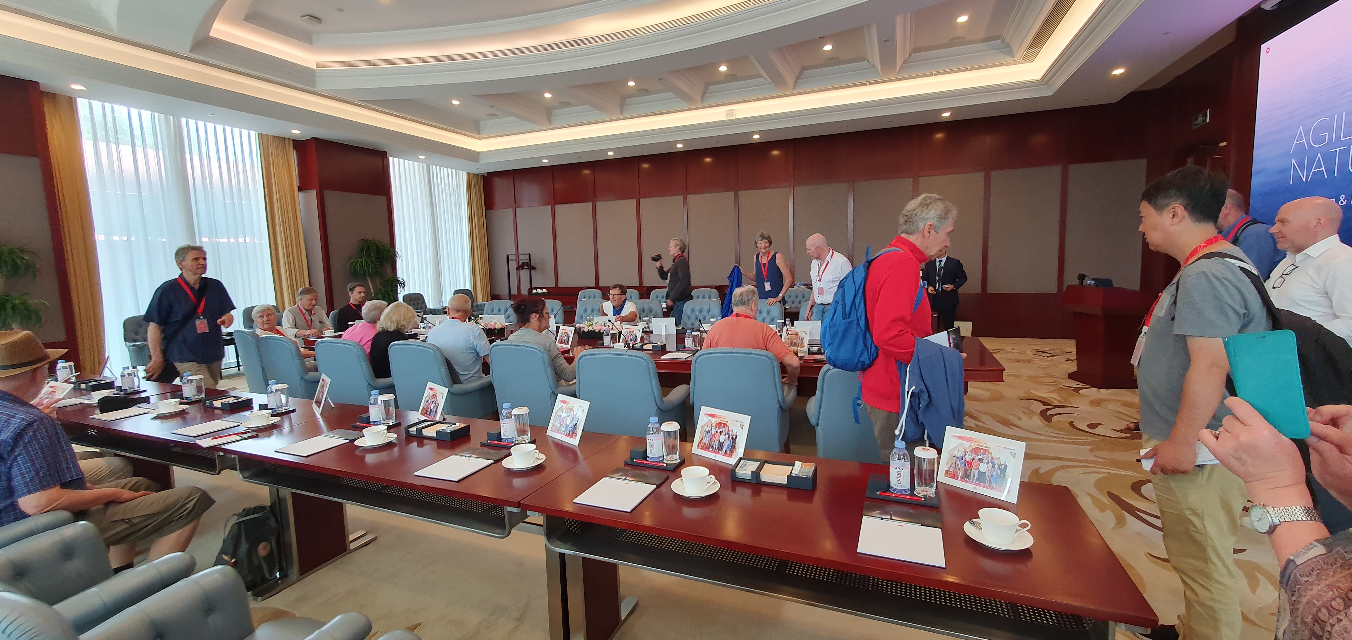 Besuch bei Huawei - Aufgang zum Vortragssaal