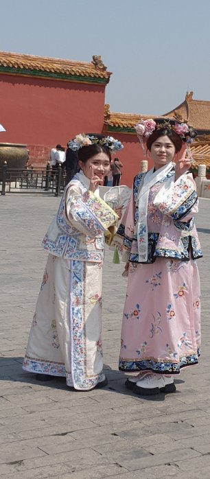 Chinesische Mädchen in der verbotenen Stadt